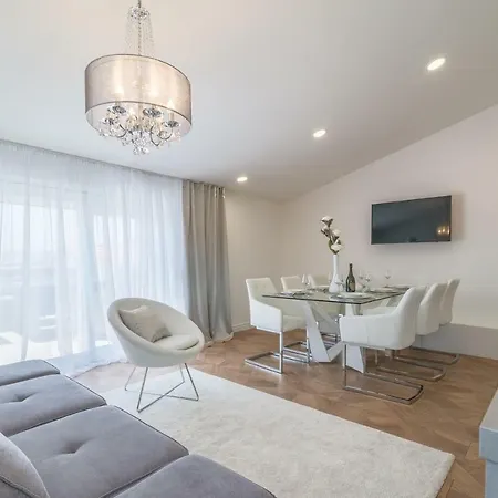 Luxury Piano Apartmán Zadar